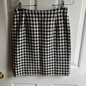 Cute wool skirt!